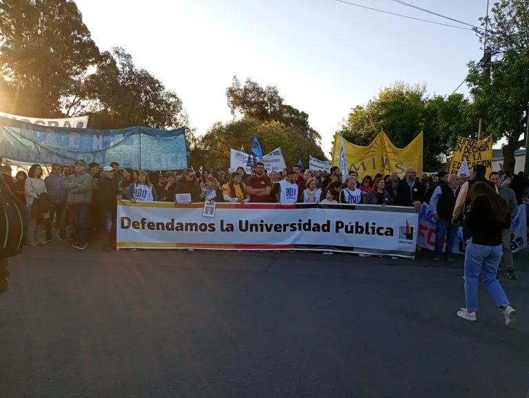 General Pico se moviliza contra el veto de Milei al financiamiento universitario