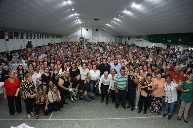 Encuentro Regional de Cumelén reunió a casi mil personas mayores en Ferro de Pico