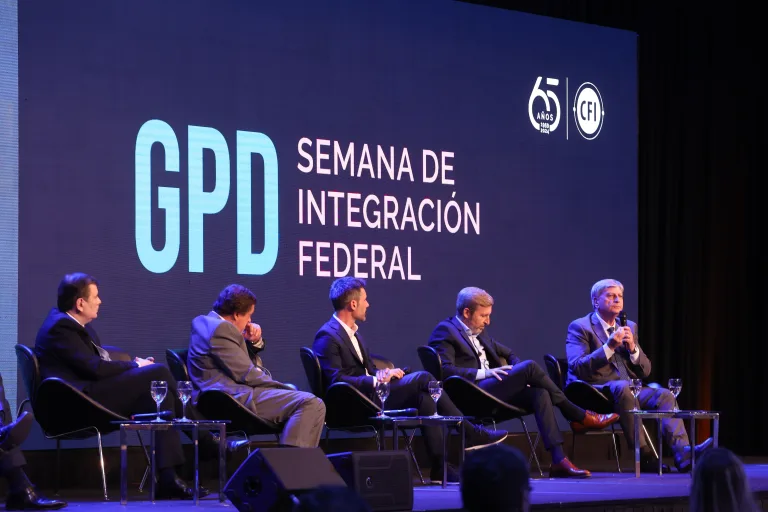 Ziliotto en la semana de integración federal del CFI: los gobernadores cerraron el programa federal de formación, destacando el desarrollo y el liderazgo juvenil