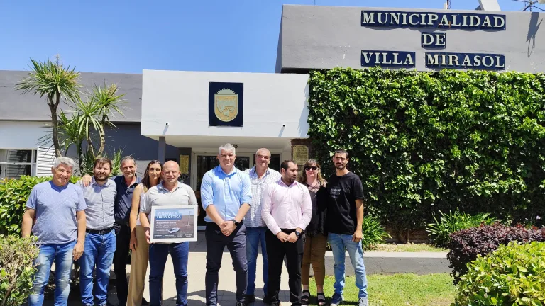 EMPATEL terminó obra de fibra óptica para Villa Mirasol