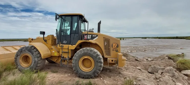 Comenzaron las obras de contención en el río Colorado para proteger 25 de Mayo y zonas productivas