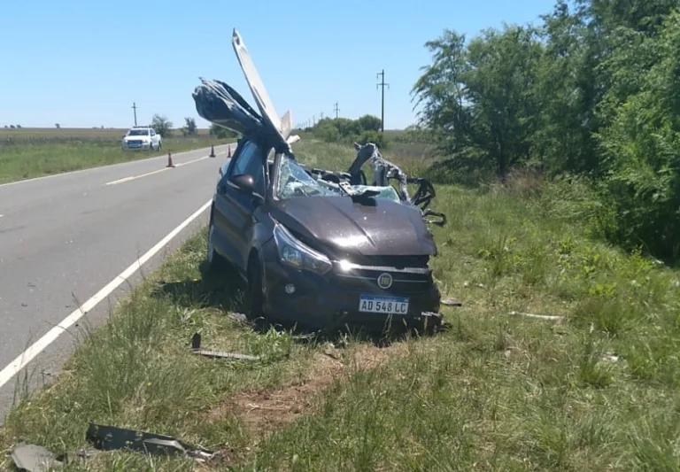 Grave choque y vuelco en Ruta Provincial 7 deja dos heridos