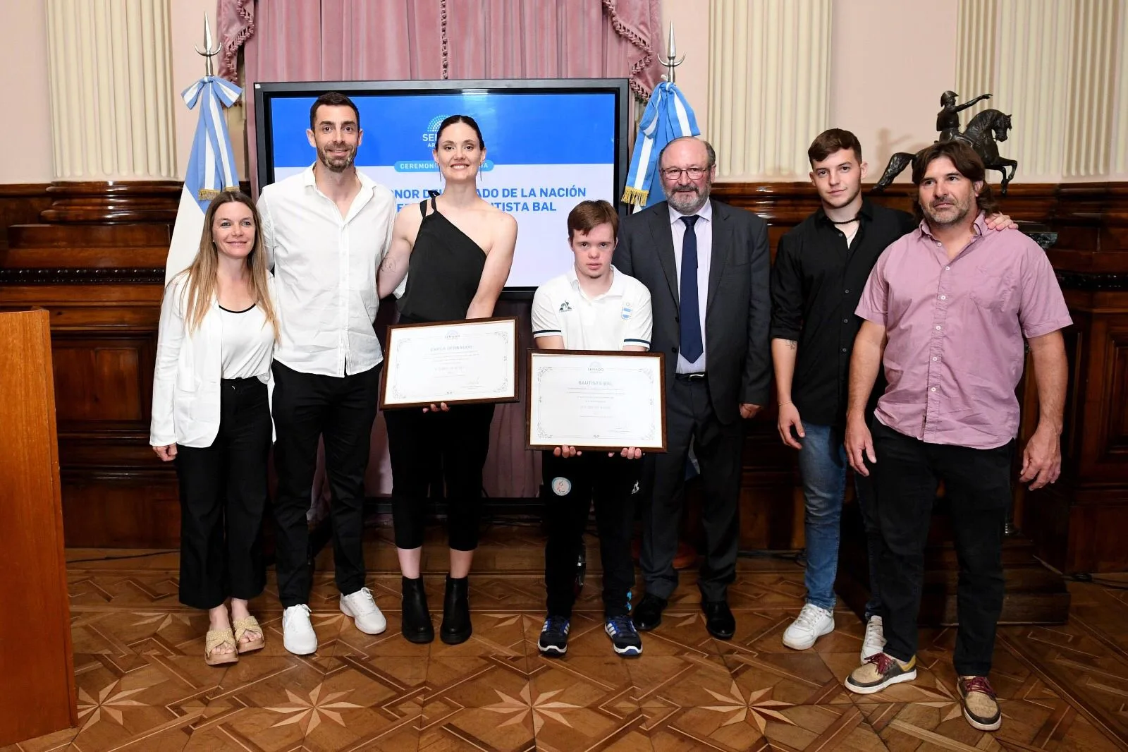 Reconocimiento a los deportistas piquenses, Carla Gerbaudo y Bautista Bal
