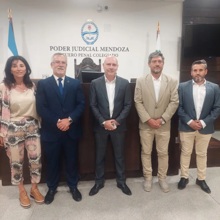 El presidente del Superior Tribunal de La Pampa participa en congreso sobre tecnología y justicia y visita el nuevo polo judicial de Mendoza