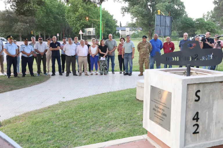 Acto en General Pico en memoria de los 44 tripulantes del ARA San Juan