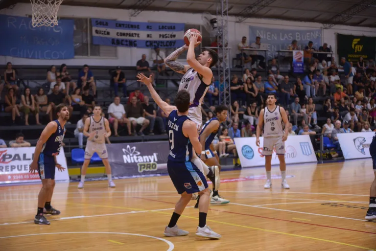 Remontada “Decana”: Pico FBC celebró su tercer triunfo consecutivo