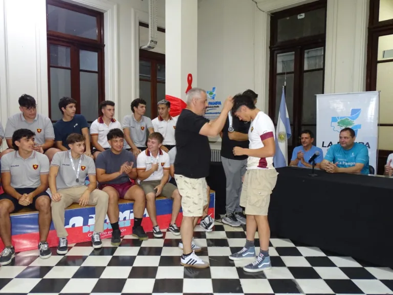 Gobierno reconoció a Santa Rosa Rugby, campeón del Norpatagónico
