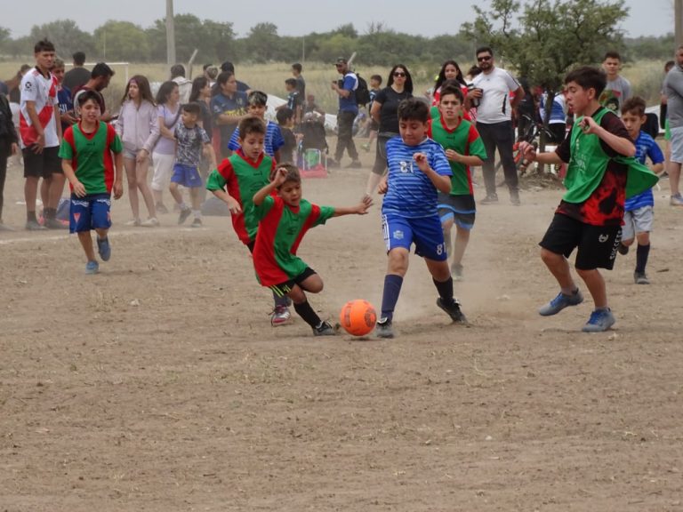 El torneo Entre Barrios 2024 culminó con más de 700 niñas y niños en una jornada de integración y deporte