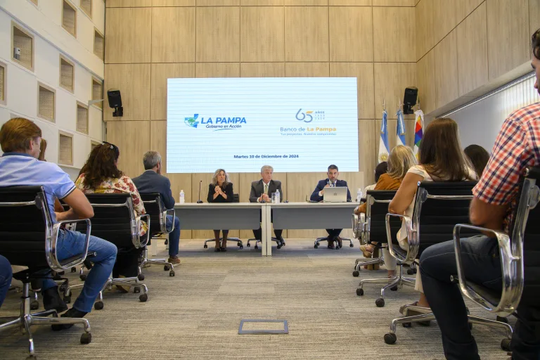 Ziliotto anunció que se duplica el tope semanal en la Promo Alimentos en el Banco de La Pampa y amplía cuotas sin interés hasta marzo 2025