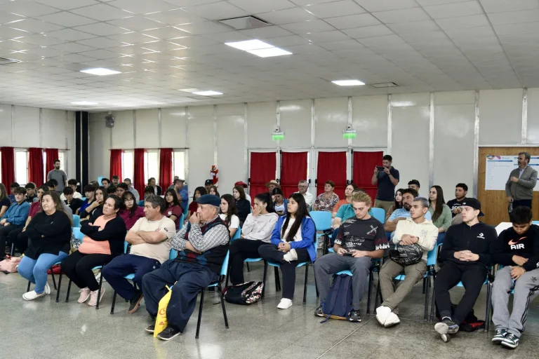 Jornada de trabajo con caprineros en 25 de Mayo