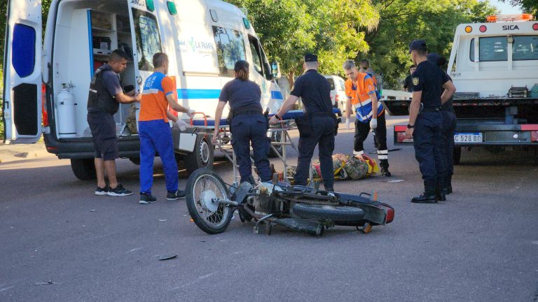 Grave accidente en calle 5 y 38: un motociclista hospitalizado y un conductor demorado