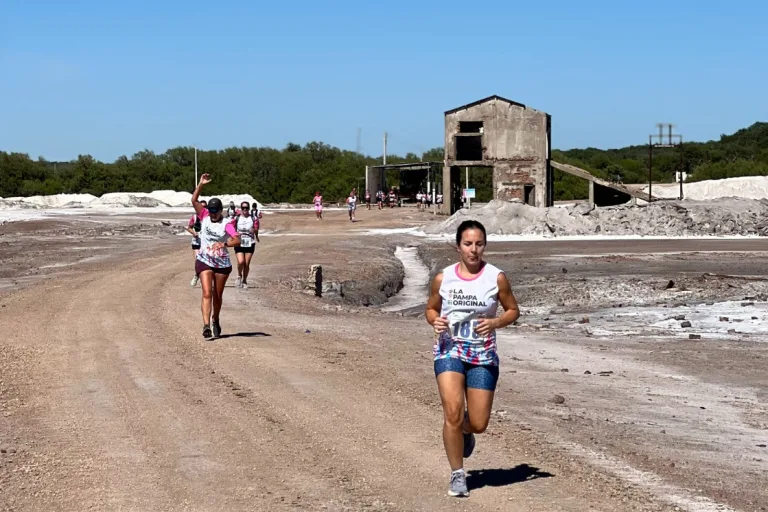 Exitosa carrera en Macachín: más del 90% de los participantes no conocía las Salinas