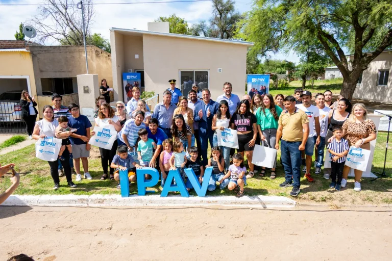Familias de La Maruja pasarán las fiestas en sus nuevas y “propias casas”