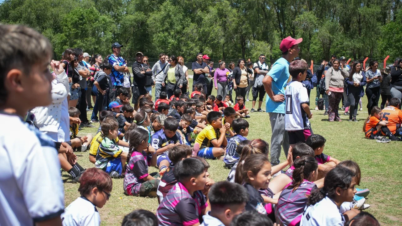 General Pico celebró el cierre del Encuentro de Fútbol Infantil “Entre Barrios GP 2024” con más de 250 niños y niñas