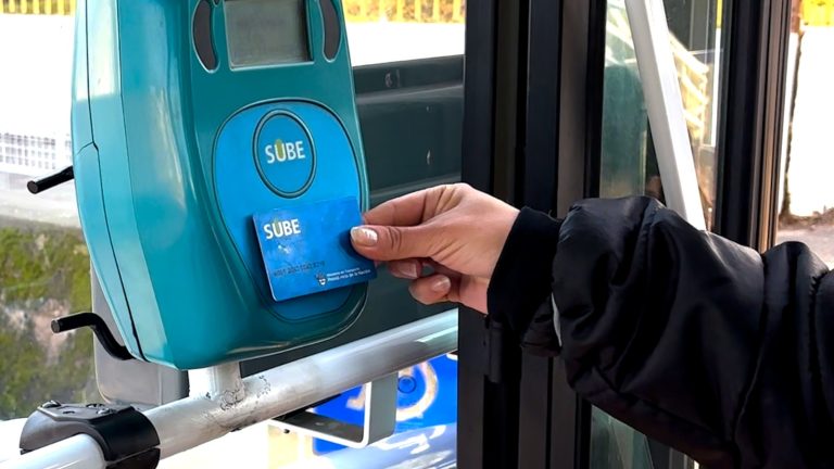 Horarios especiales del transporte urbano en navidad: lo que hay que saber