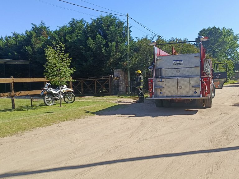 Incendio en General Pico: Un galpón en el fondo de una vivienda fue consumido por las llamas