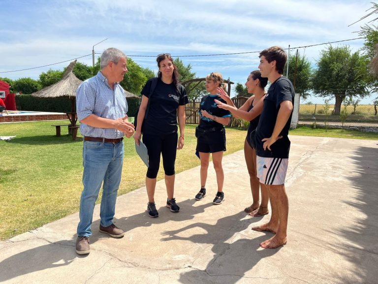 Diego Álvarez recorrió localidades del sur pampeano y destacó el impacto de las políticas sociales