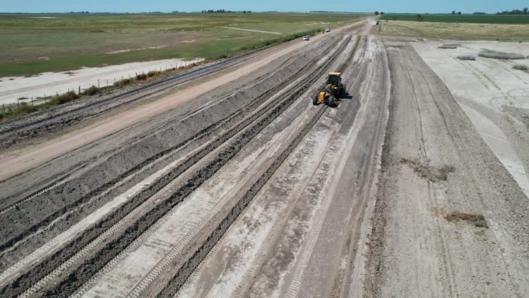 Mantenimiento de caminos: más de 900 kilómetros y 1.600 metros de alteo realizados en 2024