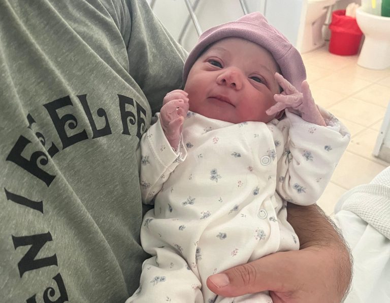 Amelia, el primer nacimiento del 2025 en General Pico