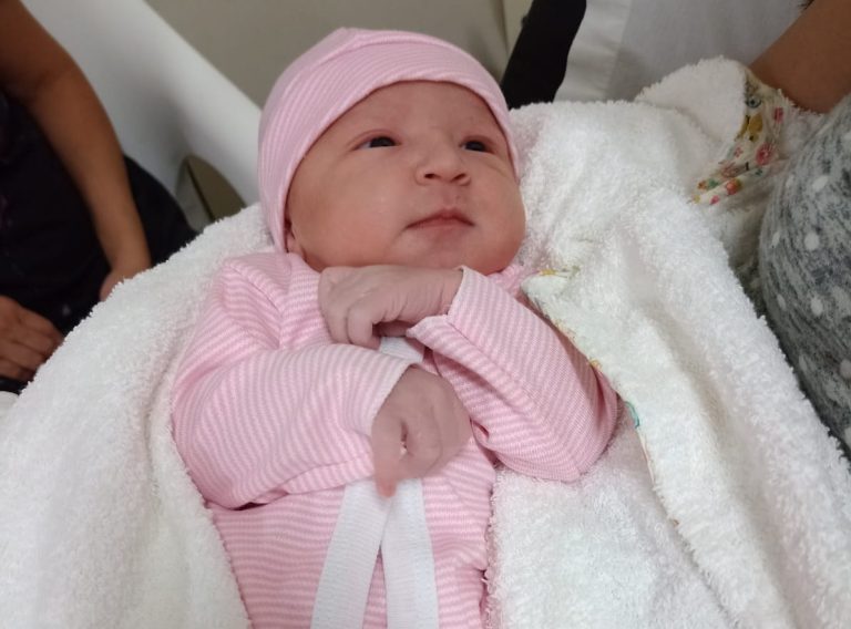 Nació Franchesca, la primera bebé del 2025 en el hospital Centeno