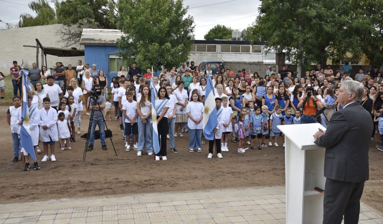 “Uno de cada cuatro pesos que administra el Gobierno se invierte en educación” afirmó Ziliotto en la apertura del Ciclo Lectivo 2025