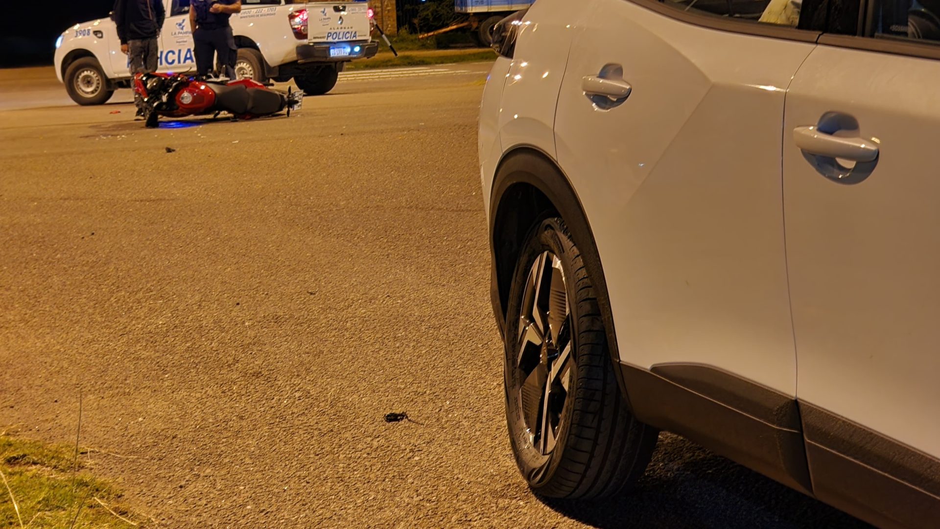 Dos hospitalizados tras un choque en Avenida Isidoro Brunengo y calle 327