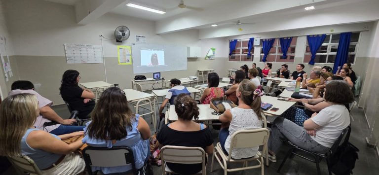 Presentaron el diseño curricular de nivel secundario en la modalidad de Adultos