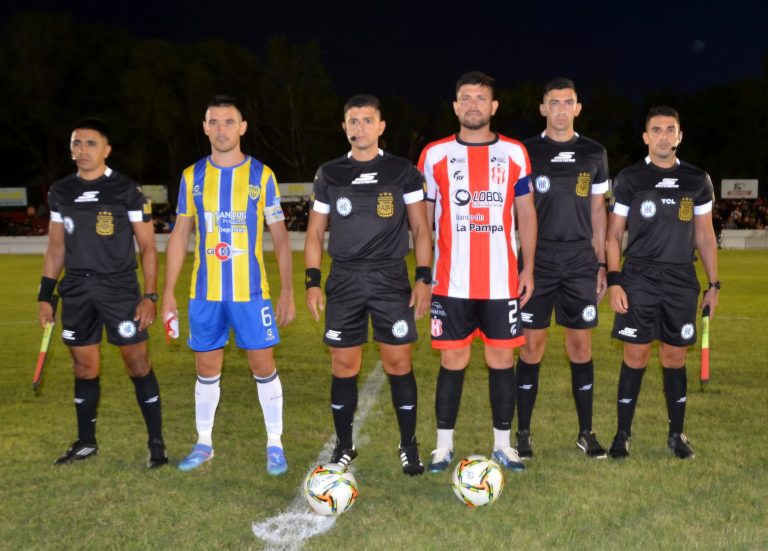 Costa Brava empató en su debut en el Torneo Federal
