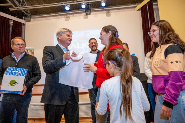 “Acá no se regala nada”: Ziliotto entregó 30 viviendas en Realicó y pidió compromiso con el pago de las cuotas