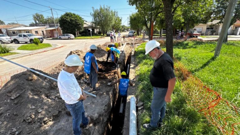 Alta Italia avanza con la red cloacal, canal revestido y sistema automatizado de agua