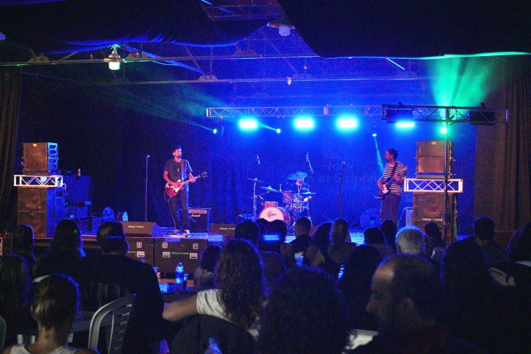 Noche de puro rock en El Viejo Galpón abrió la temporada 2025 del Ateneo Cultural