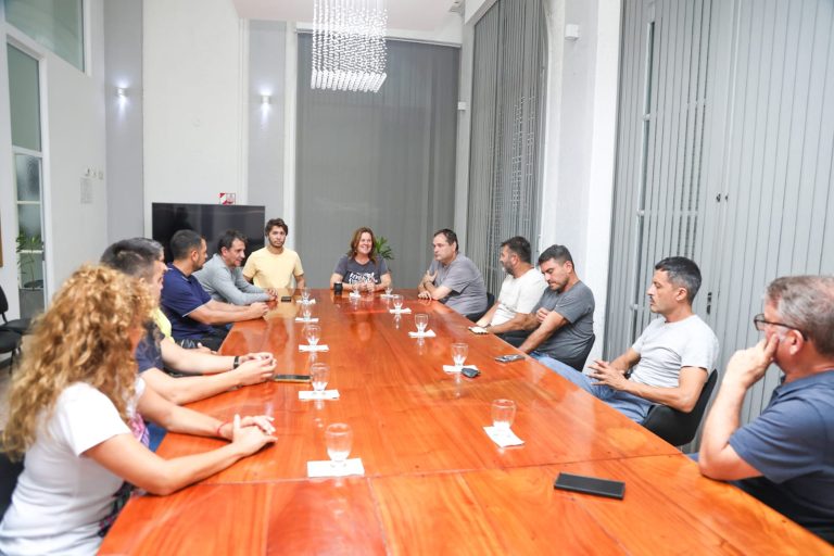 El municipio y la provincia confirmaron el apoyo a clubes piquenses que están en torneos federales