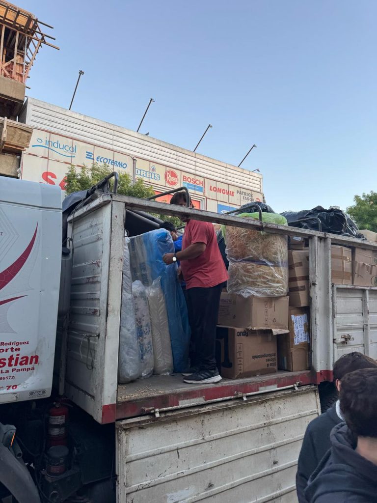 General Pico solidario: partieron hacia Bahía Blanca los primeros camiones cargados de elementos