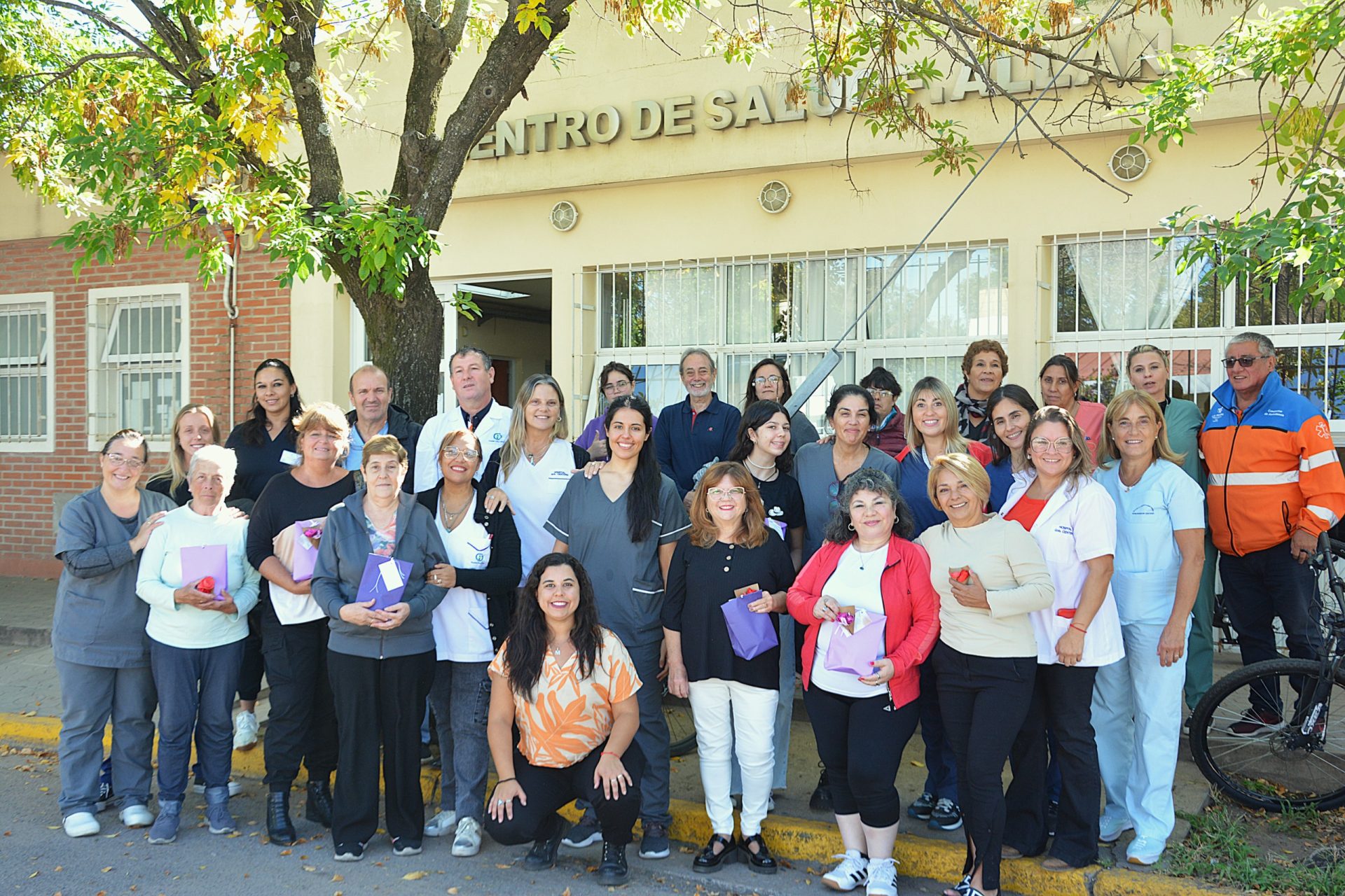 Mujeres que dejan huella: un tributo en el Centro de Salud Frank Allan