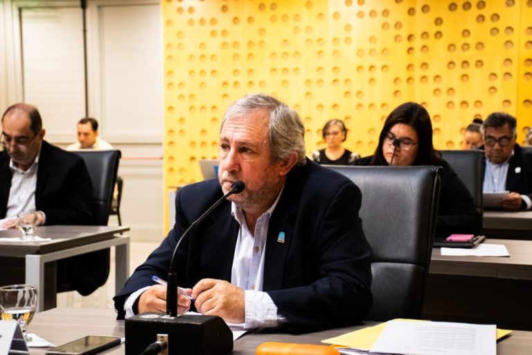Debate en el Concejo: luz verde a la baja en alumbrado, pero sigue vigente la discusión por el Focoprode