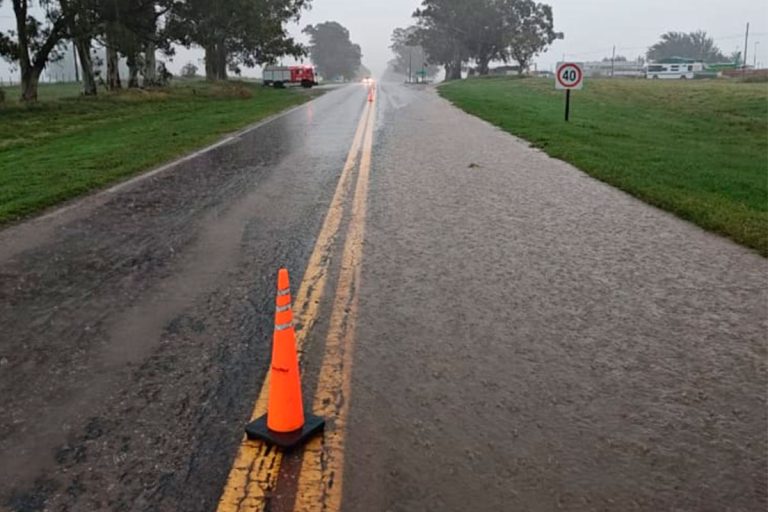 Precaución en Ruta Nacional 5 cerca de Anguil por abundante agua en el pavimento