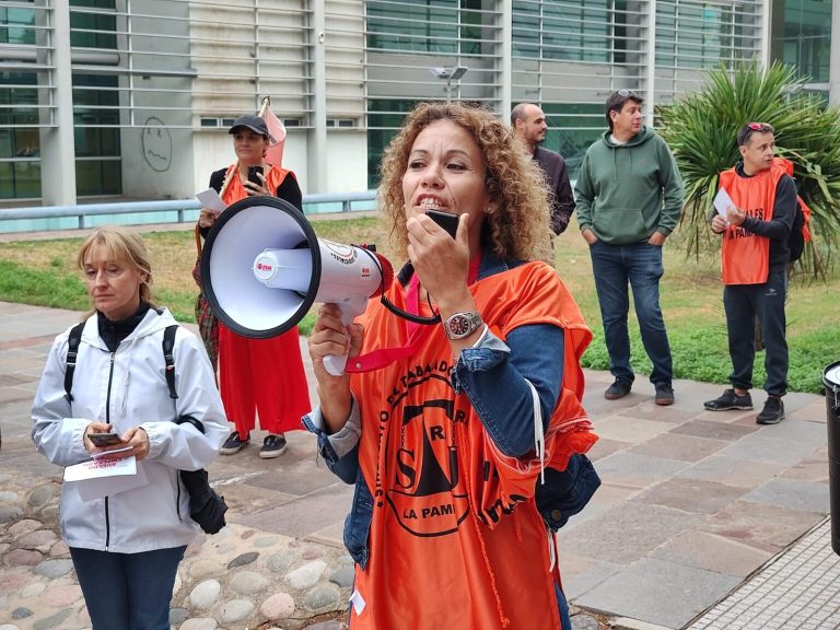 Trabajadores judiciales intensifican medidas de fuerza y exigen una “recomposición salarial y reconocimiento de la carrera judicial”