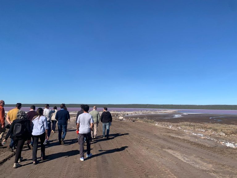 Inauguran en La Pampa un nuevo circuito turístico en las Salinas Grandes de Anzoátegui
