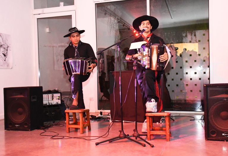 Inauguración de “Entre agonía y chamamé” en el Museo Provincial de Artes