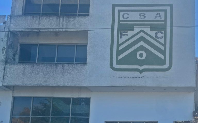 Rápida acción policial permite esclarecer robo y daños en la sede del Club Ferro de Intendente Alvear