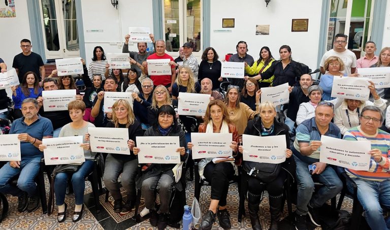 Docentes se movilizarán mañana en General Pico por la absolución de la docente condenada: “Enseñar no es delito”