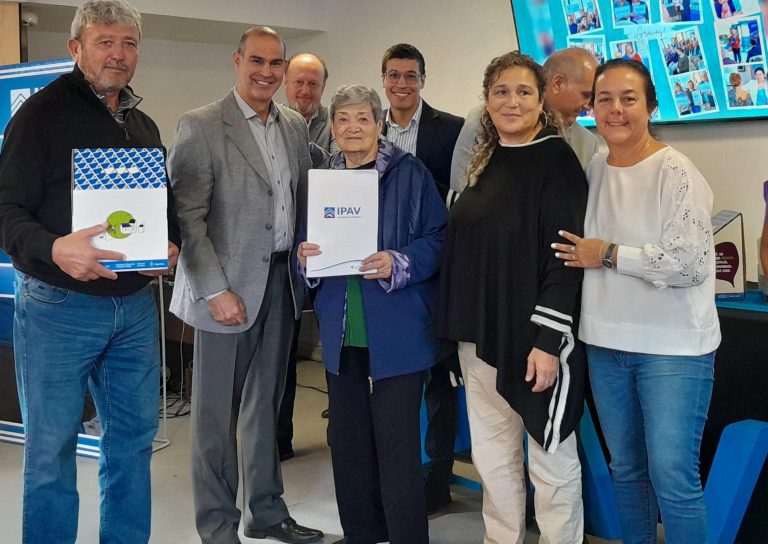 Más familias escrituraron sus viviendas del IPAV