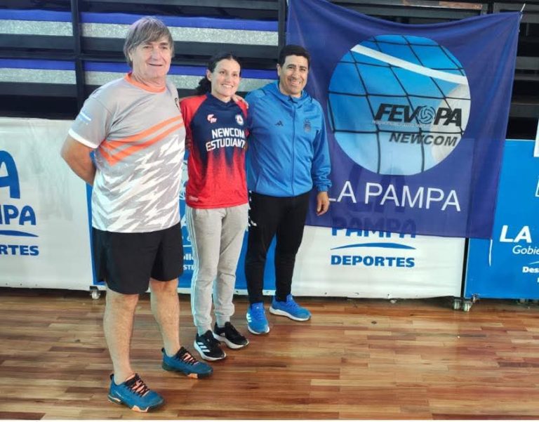 Color, emoción y compañerismo en el inicio del Provincial de newcom en el Polideportivo Butaló