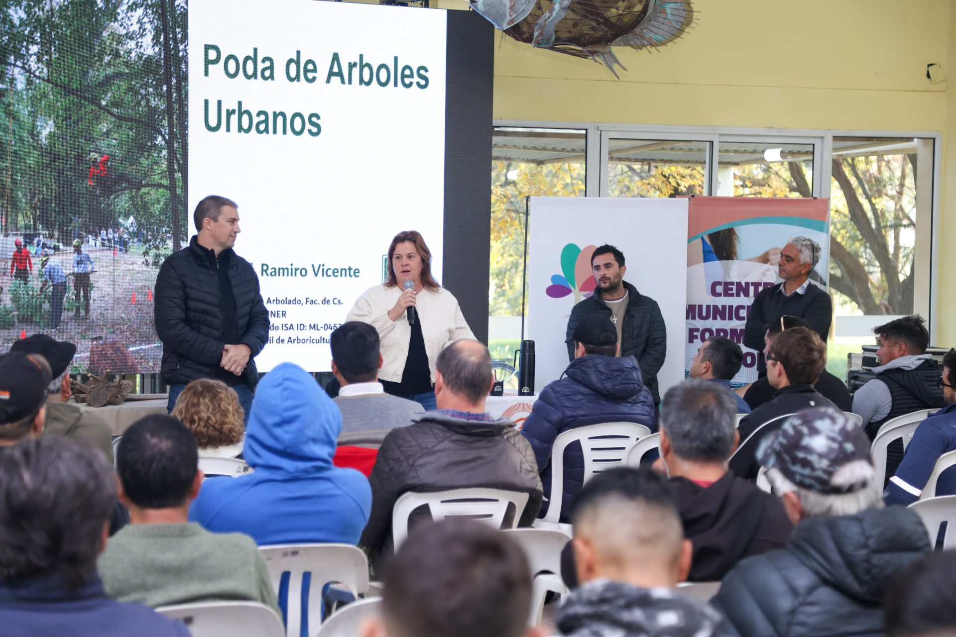 General Pico realizó un nuevo curso de poda para fomentar el cuidado del arbolado urbano