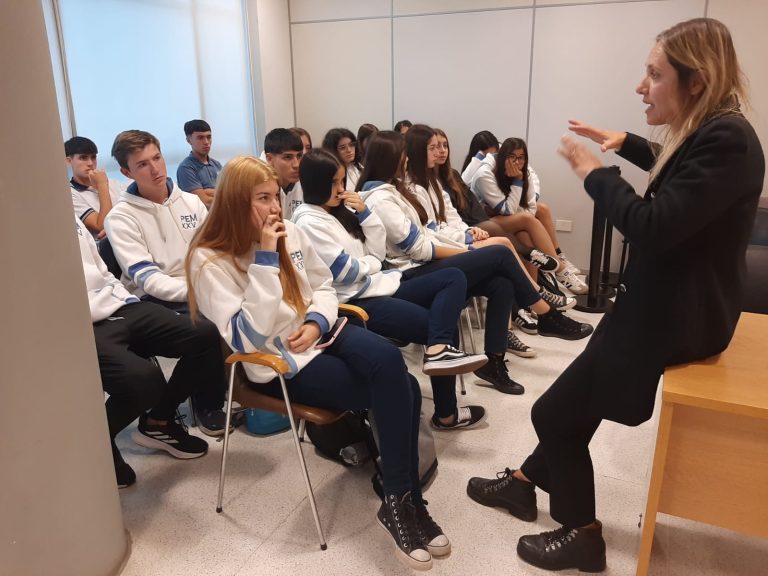 Educación y justicia en La Pampa: tres colegios participaron de un juicio por homicidio culposo