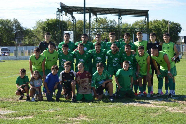 Primera A: Ganó Alvear FBC y es el nuevo líder del torneo