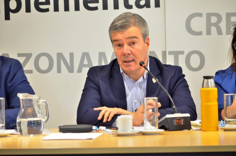 Diego Alvarez, sin rodeos: “La recaudación cae estrepitosamente y cada vez estamos más solos”