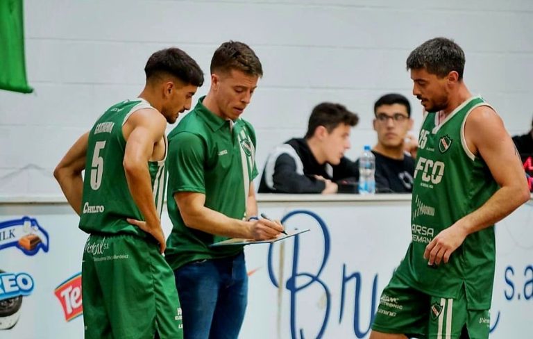 Ferro de Pico, líder e invicto del Pre-Federal: “El equipo es el que está siendo protagonista”, afirmó su técnico Emiliano Arce