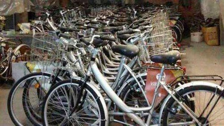 Entrega de bicicletas a estudiantes universitarios: el rector Oscar Alpa encabezará el acto