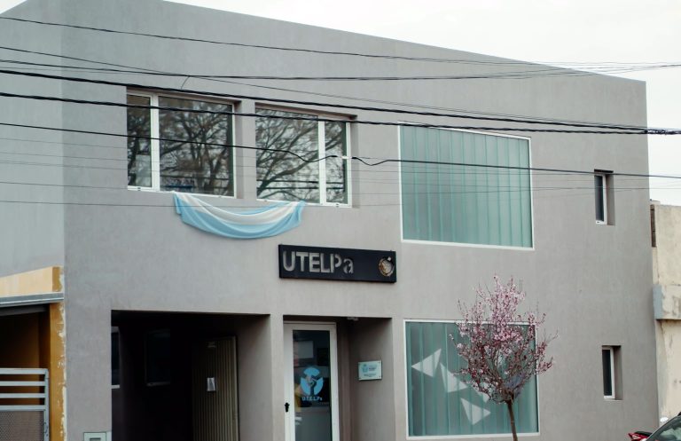 UTELPa se reunió con la docente condenada y criticó la intromisión judicial en el ámbito escolar